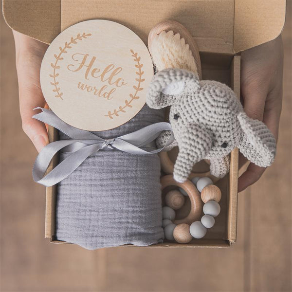 Baby-Geschenkbox-Set, Badetuch, Spielzeug